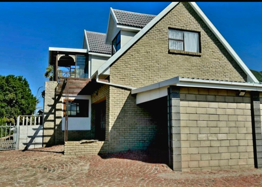  Bedroom Property for Sale in Hartenbos Heuwels Western Cape